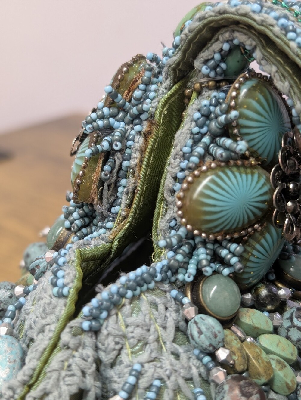 NWT Mary Frances 1872 Patina Turquoise Beaded Women’s Wristlet Bag - Picture 16 of 16